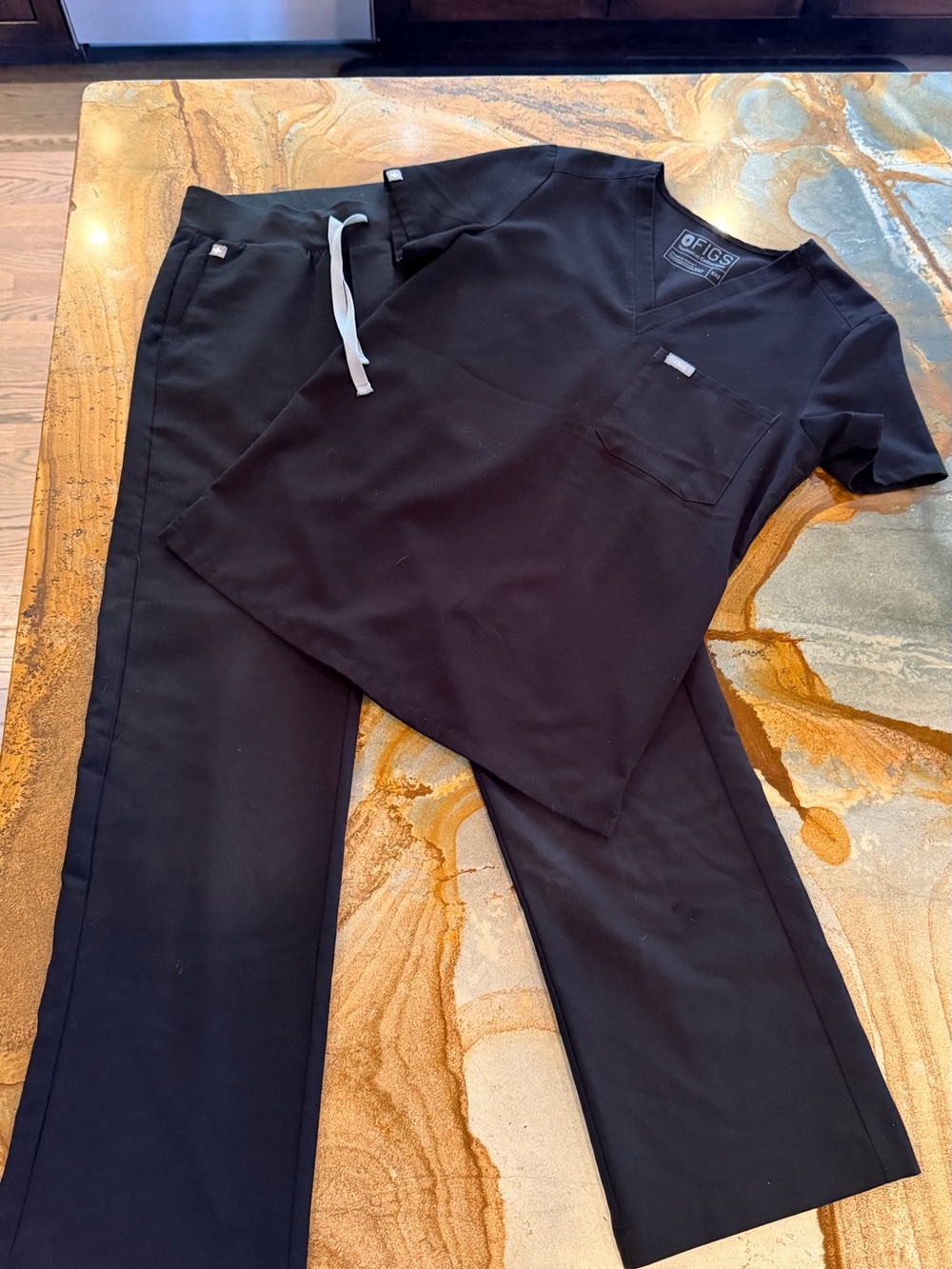 Figs Women’s Black Scrub Set XXS